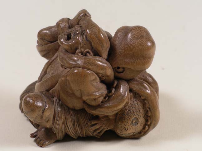 Netsuke, wood, mid-1800s, 3.1 x 3.4 x 2.1 cm, EA1956.3221